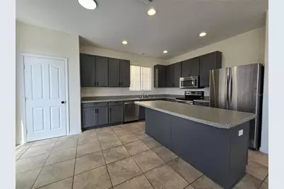 6889 Lake Eaglebrooke Drive, Lakeland, FL 33813 - Photo 10