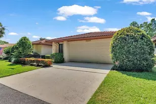 1007 Rolling Woods Ln, Lakeland, FL 33813 - Photo 2