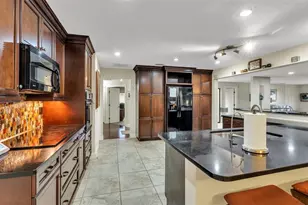 1007 Rolling Woods Ln, Lakeland, FL 33813 - Photo 18