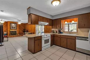 5717 Lake Grove Dr, Lakeland, FL 33809 - Photo 8