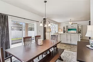 31518 Bearded Oak Dr, Wesley Chapel, FL 33543 - Photo 12