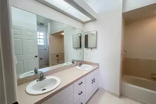 29 Enclave Dr, Winter Haven, FL 33884 - Photo 14
