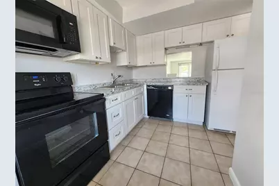 333 Lake Howard Drive NW #313A, Winter Haven, FL 33880 - Photo 10