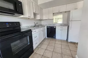 333 Lake Howard Dr NW, Winter Haven, FL 33880 - Photo 10