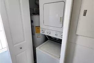 333 Lake Howard Dr NW, Winter Haven, FL 33880 - Photo 26