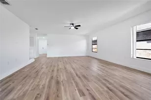 661 Lake Carolyn Cir, Lakeland, FL 33813 - Photo 8