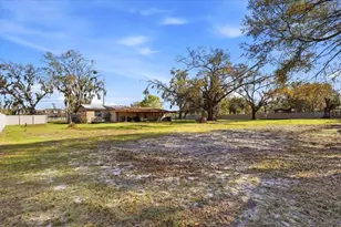 901 W Trapnell Rd, Plant City, FL 33566 - Photo 24