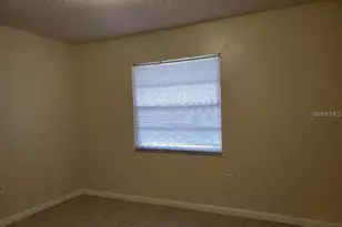 734 Shakespeare Dr, Lakeland, FL 33801 - Photo 8