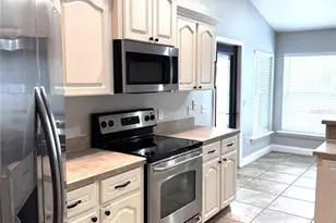 2616 Hickory View Loop, Lakeland, FL 33813 - Photo 10