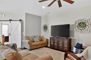 8271 Wilder Loop, Lakeland, FL 33809 - Photo 10