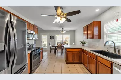 7755 Canterbury Circle, Lakeland, FL 33810 - Photo 8