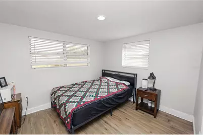 272 Avenue A, Waverly, FL 33877 - Photo 12