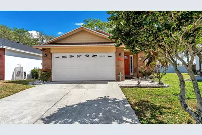 2141 Hatteras Point, Lakeland, FL 33813 - Photo 2