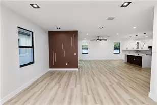 7304 Ardenwood, Tampa, FL 33625 - Photo 4