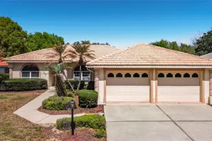 221 Golf Aire Blvd, Winter Haven, FL 33884 - Photo 1