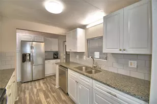 5006 Lodgewood Dr, Lakeland, FL 33810 - Photo 16