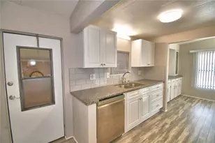 5006 Lodgewood Dr, Lakeland, FL 33810 - Photo 18