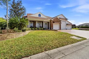 305 Motorcoach Dr S, Polk City, FL 33868 - Photo 2