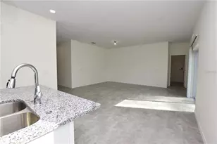 202 W Crescent Dr, Lakeland, FL 33805 - Photo 8