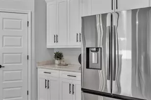 1165 Windjammer Dr, Lakeland, FL 33803 - Photo 18