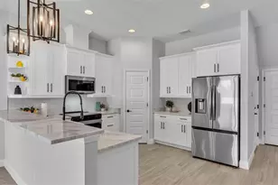 1165 Windjammer Dr, Lakeland, FL 33803 - Photo 22