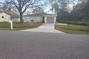 406 Fox Lake Dr, Lakeland, FL 33809 - Photo 1