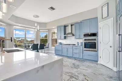 934 Symphony Isles Boulevard, Apollo Beach, FL 33572 - Photo 10