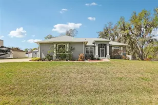 5801 Deer Flag Dr, Lakeland, FL 33811 - Photo 1