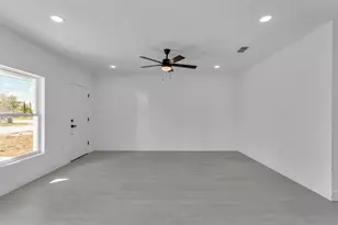 2438 4th St NE, Winter Haven, FL 33881 - Photo 10