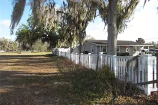 330 Moccasin Hollow Rd, Lithia, FL 33547 - Photo 8