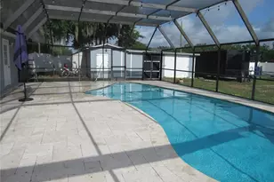 330 Moccasin Hollow Rd, Lithia, FL 33547 - Photo 4