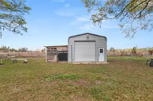 5239 Spring Creek Dr, Lakeland, FL 33811 - Photo 12