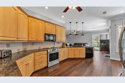 1603 Sir Henrys Trail, Lakeland, FL 33809 - Photo 30