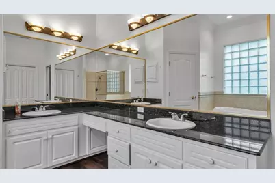 1603 Sir Henrys Trail, Lakeland, FL 33809 - Photo 10