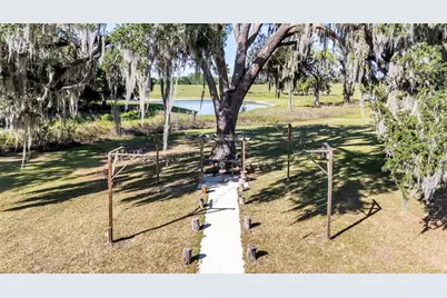 15300 Lake Iola Road, Dade City, FL 33523 - Photo 22
