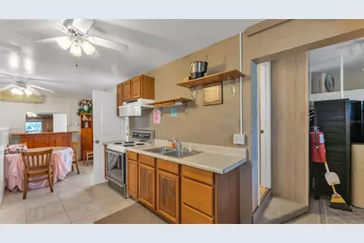 15300 Lake Iola Road, Dade City, FL 33523 - Photo 34