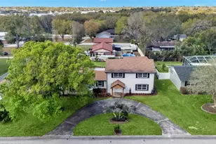 5339 Sandra Way, Lakeland, FL 33813 - Photo 2