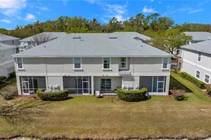 1939 Greenwood Valley Dr, Plant City, FL 33563 - Photo 1