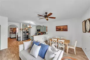 1939 Greenwood Valley Dr, Plant City, FL 33563 - Photo 12