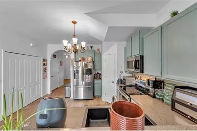 1939 Greenwood Valley Drive, Plant City, FL 33563 - Photo 6