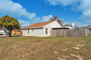 752 Hunt Dr, Lake Wales, FL 33853 - Photo 10