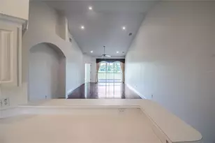 447 Enclave Pl, Lakeland, FL 33803 - Photo 12