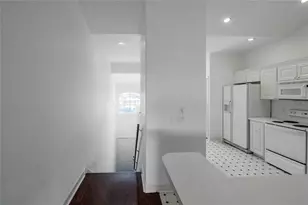 447 Enclave Pl, Lakeland, FL 33803 - Photo 16