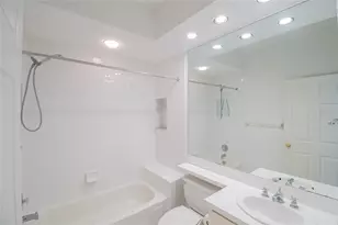 447 Enclave Pl, Lakeland, FL 33803 - Photo 28