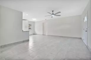 404 Longfellow Blvd, Lakeland, FL 33801 - Photo 4