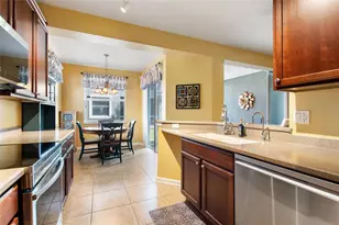 2148 River Turia Cir, Riverview, FL 33578 - Photo 10