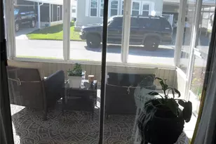 206 York Cottage Dr, Haines City, FL 33844 - Photo 6