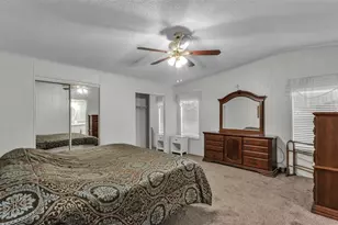 5248 Island View Cir S, Polk City, FL 33868 - Photo 16