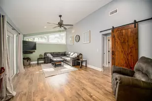 4914 Liberty Ln, Lakeland, FL 33813 - Photo 12