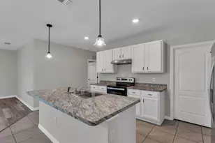 225 Gina Ln, Davenport, FL 33837 - Photo 10